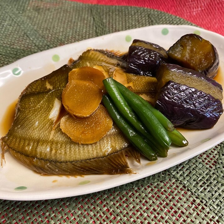 ナスを添えて❣️カレイの煮つけ